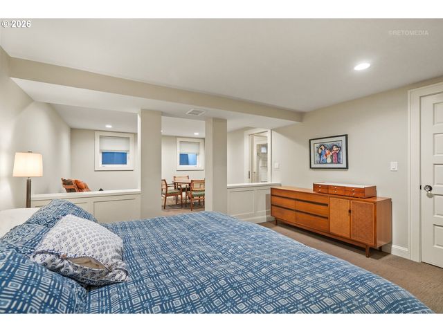 3926 Se ANKENY St, Portland, OR 97214