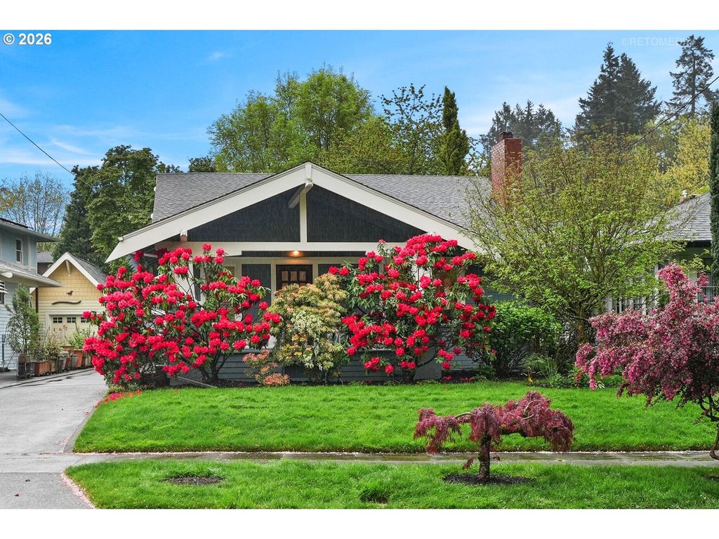 3926 Se ANKENY St, Portland, OR 97214