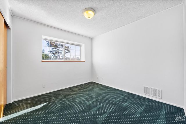 6300 Carter Avenue, Bakersfield, CA 93308