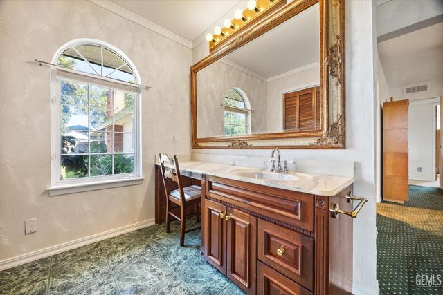 6300 Carter Avenue, Bakersfield, CA 93308