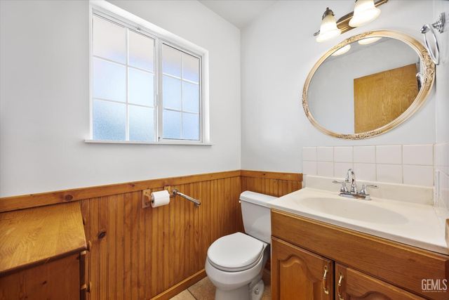 6300 Carter Avenue, Bakersfield, CA 93308