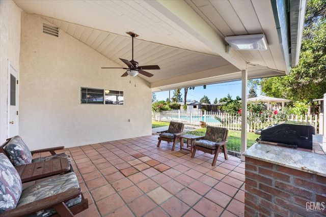 6300 Carter Avenue, Bakersfield, CA 93308