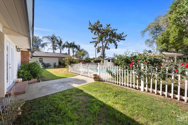 6300 Carter Avenue, Bakersfield, CA 93308