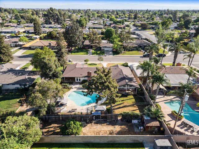 6300 Carter Avenue, Bakersfield, CA 93308