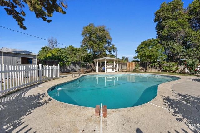 6300 Carter Avenue, Bakersfield, CA 93308