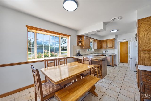 6300 Carter Avenue, Bakersfield, CA 93308