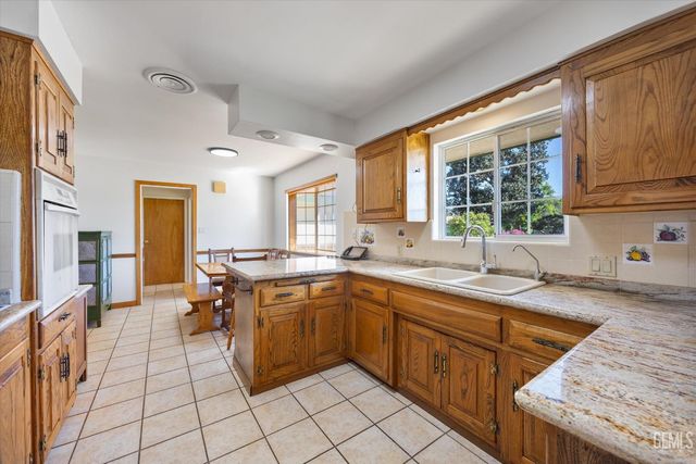 6300 Carter Avenue, Bakersfield, CA 93308