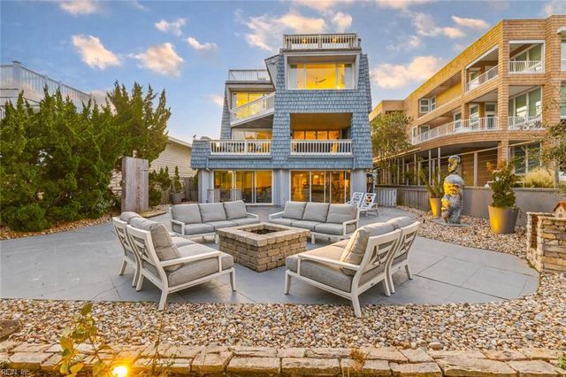 8504 Ocean Front AVE, Virginia Beach, VA 23451