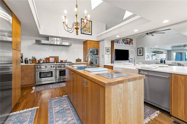 8504 Ocean Front AVE, Virginia Beach, VA 23451