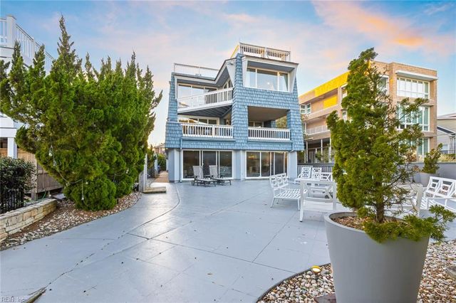 8504 Ocean Front AVE, Virginia Beach, VA 23451