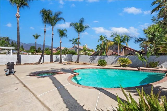 7055 Mango Street, Rancho Cucamonga, CA 91701