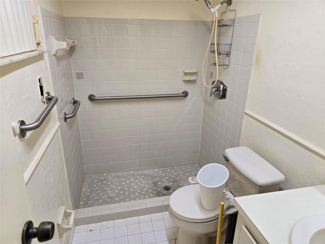 11440 NW 46th Pl, Sunrise, FL 33323