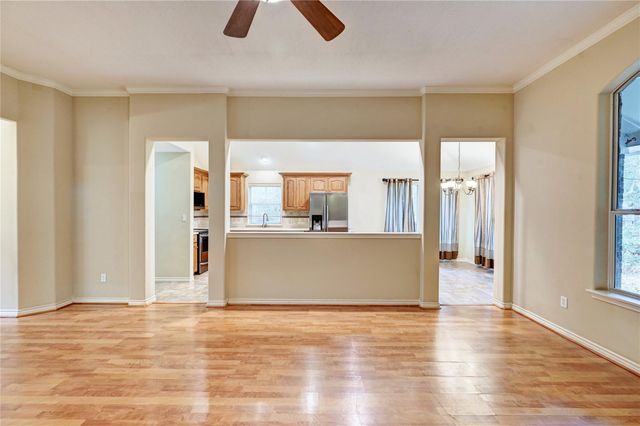 1960 Greentree Drive, Huntsville, TX 77340