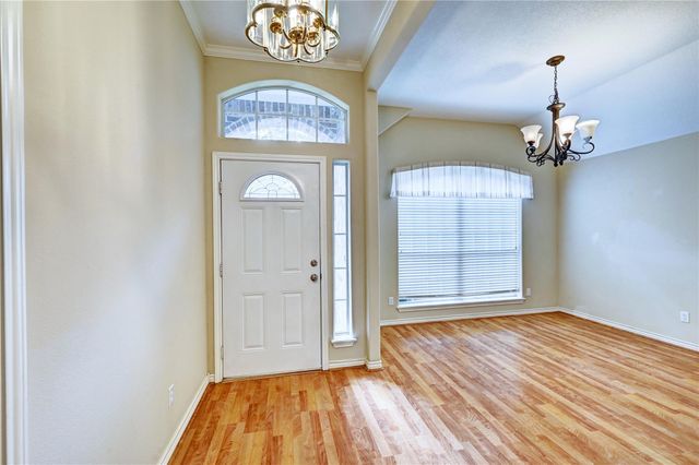 1960 Greentree Drive, Huntsville, TX 77340