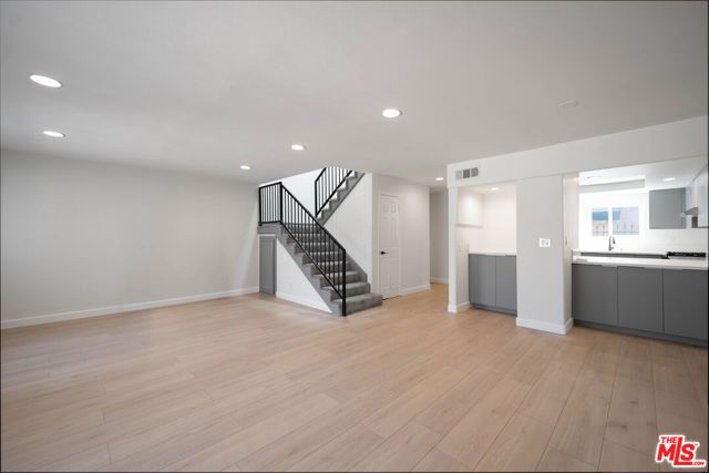 5327 LEXINGTON Avenue B, Los Angeles, CA 90029