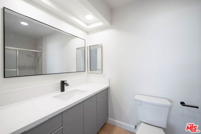 5327 LEXINGTON Avenue B, Los Angeles, CA 90029