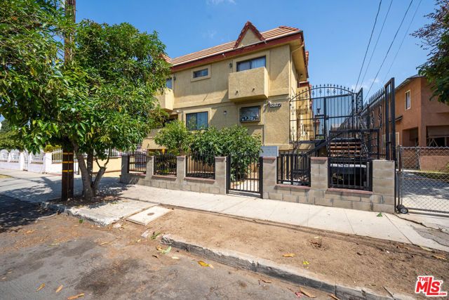 5327 LEXINGTON Avenue B, Los Angeles, CA 90029
