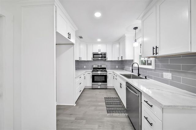 3206 Whitesail Drive, League City, TX 77573