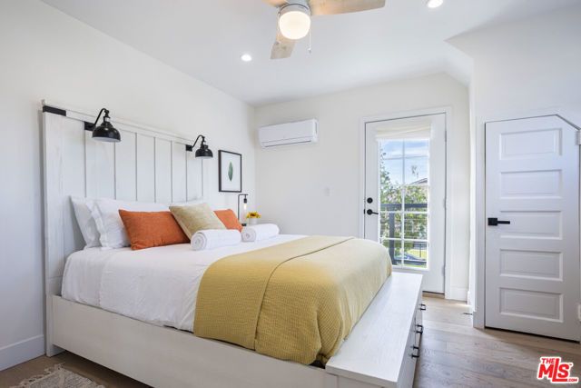 1438 W 30th Street, Los Angeles, CA 90007