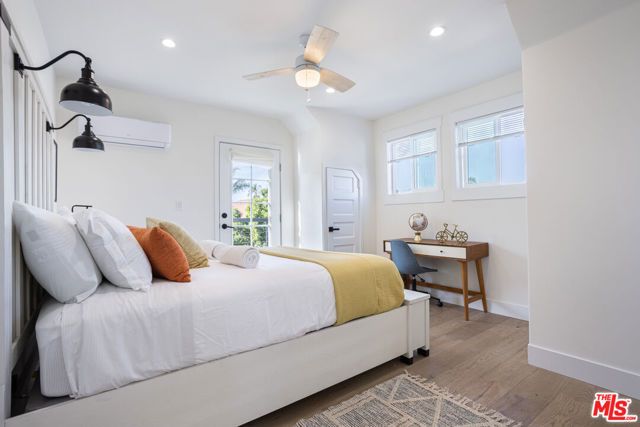 1438 W 30th Street, Los Angeles, CA 90007