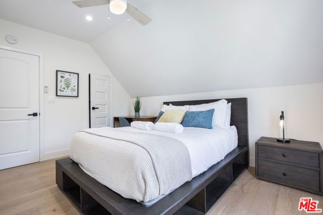 1438 W 30th Street, Los Angeles, CA 90007