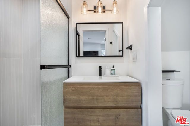 1438 W 30th Street, Los Angeles, CA 90007