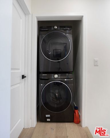 1438 W 30th Street, Los Angeles, CA 90007