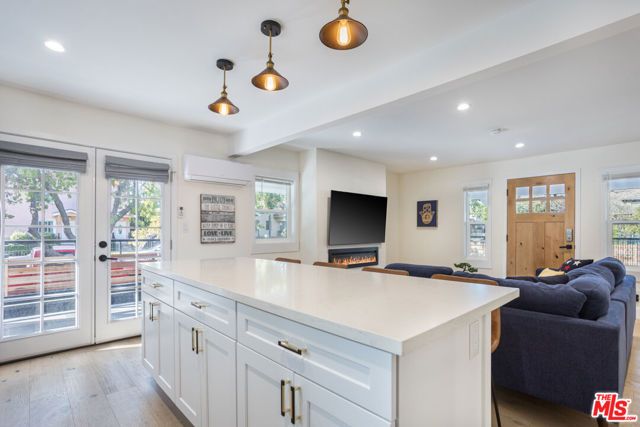 1438 W 30th Street, Los Angeles, CA 90007