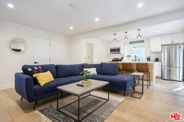 1438 W 30th Street, Los Angeles, CA 90007