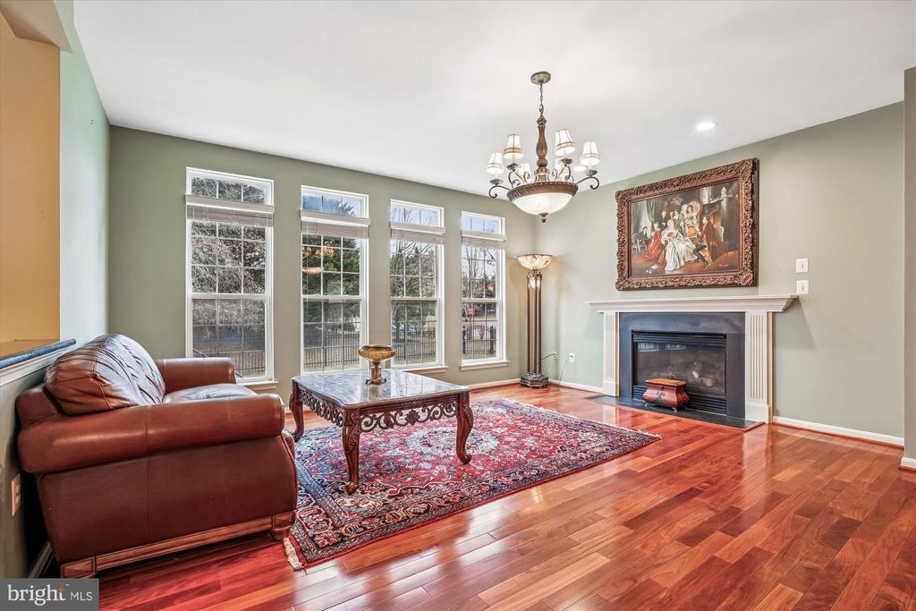 Image 10 of property listing at 14212 SCHAEFFER RD, Germantown, MD 20874