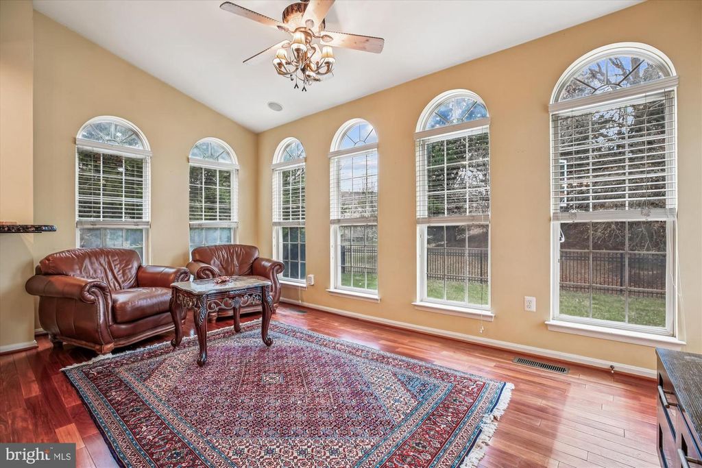 Image 16 of property listing at 14212 SCHAEFFER RD, Germantown, MD 20874