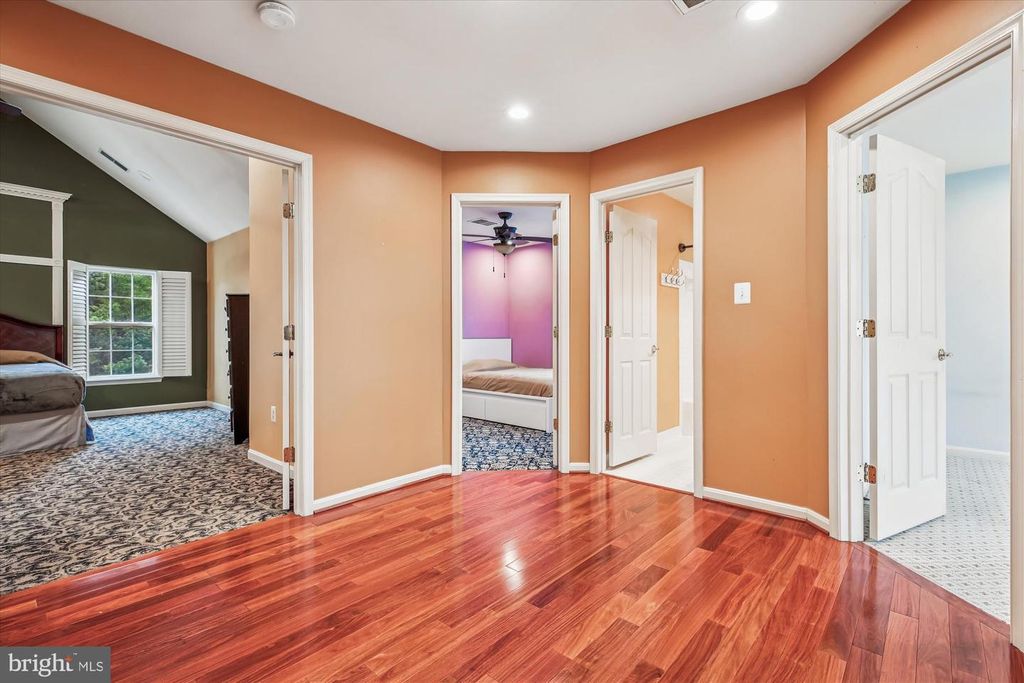 Image 27 of property listing at 14212 SCHAEFFER RD, Germantown, MD 20874