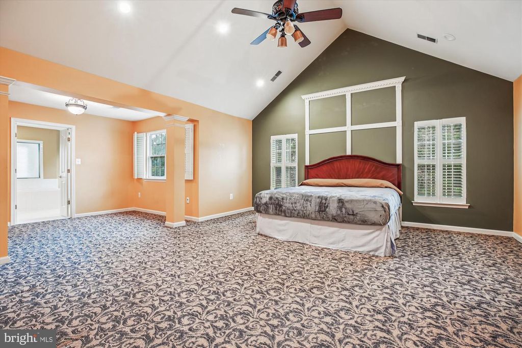 Image 29 of property listing at 14212 SCHAEFFER RD, Germantown, MD 20874