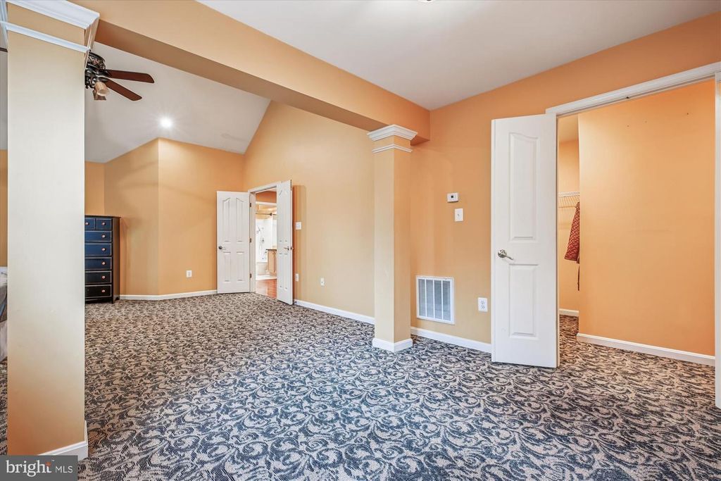 Image 32 of property listing at 14212 SCHAEFFER RD, Germantown, MD 20874