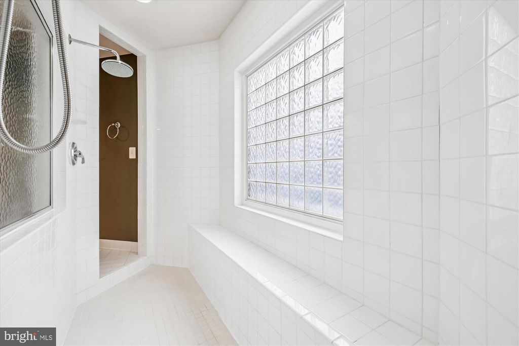 Image 36 of property listing at 14212 SCHAEFFER RD, Germantown, MD 20874