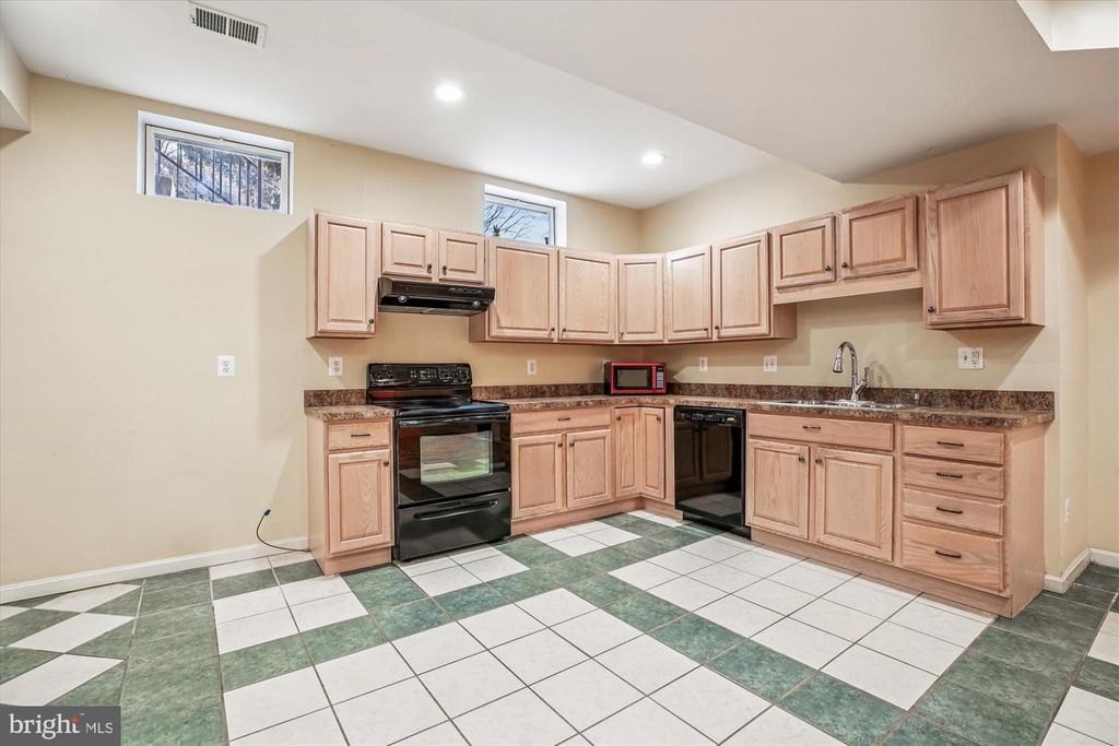 Image 48 of property listing at 14212 SCHAEFFER RD, Germantown, MD 20874