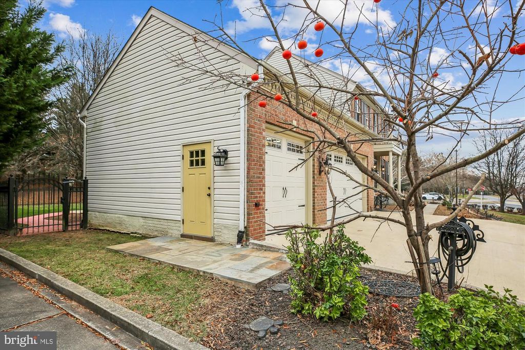 Image 55 of property listing at 14212 SCHAEFFER RD, Germantown, MD 20874