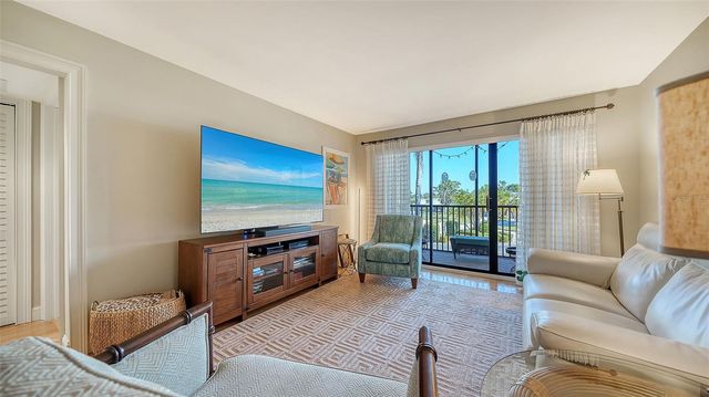 6124 43RD STREET W 208A, Bradenton, FL 34210