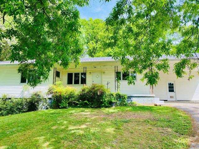 625 Mississippi Avenue, Signal Mountain, TN 37377
