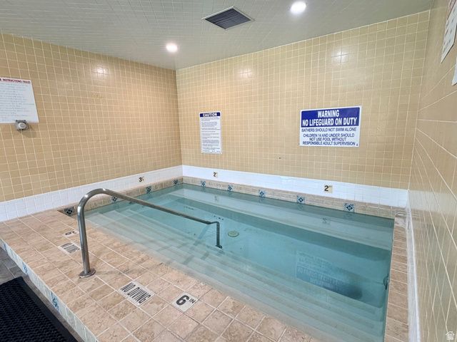 820 W BIG MOUNTAIN DR, Taylorsville, UT 84123