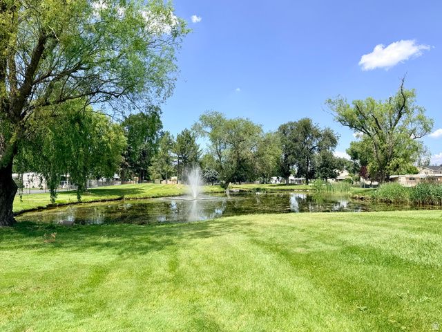 820 W BIG MOUNTAIN DR, Taylorsville, UT 84123