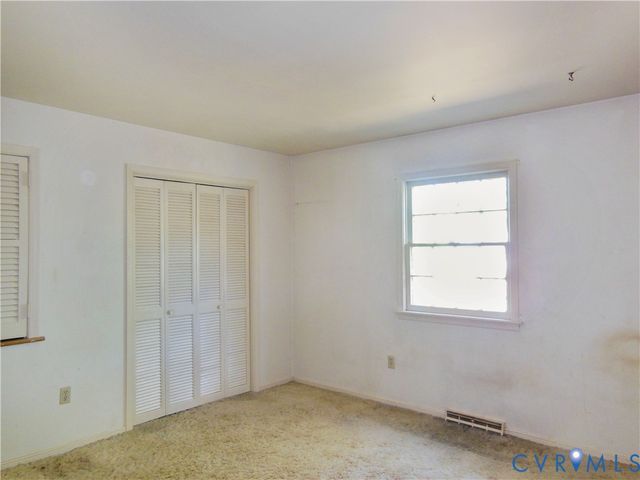 8218 Overbury Rd, Henrico, VA 23227