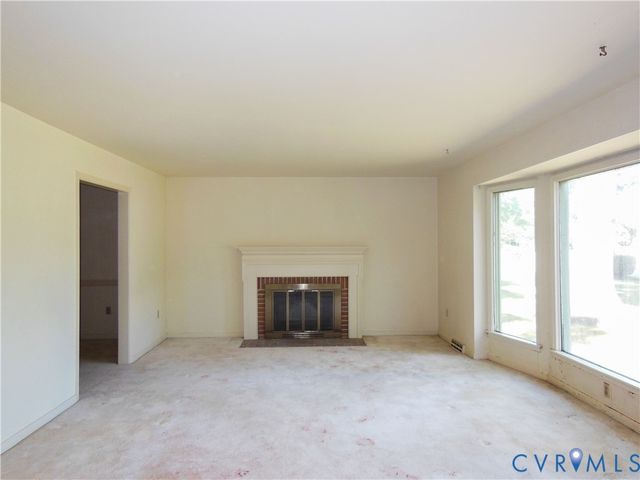 8218 Overbury Rd, Henrico, VA 23227