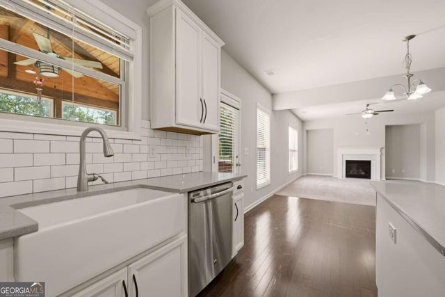 2228 Lakeview Bend Way, Buford, GA 30519