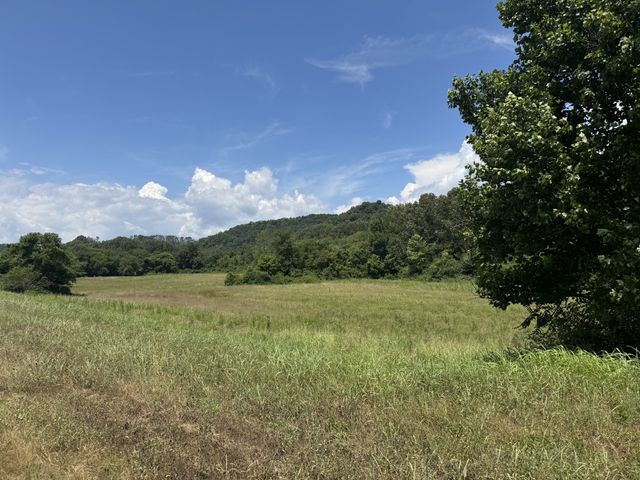 3473 N Grundy Quarles Hwy, Gainesboro, TN 38562