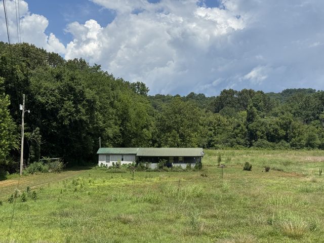 3473 N Grundy Quarles Hwy, Gainesboro, TN 38562