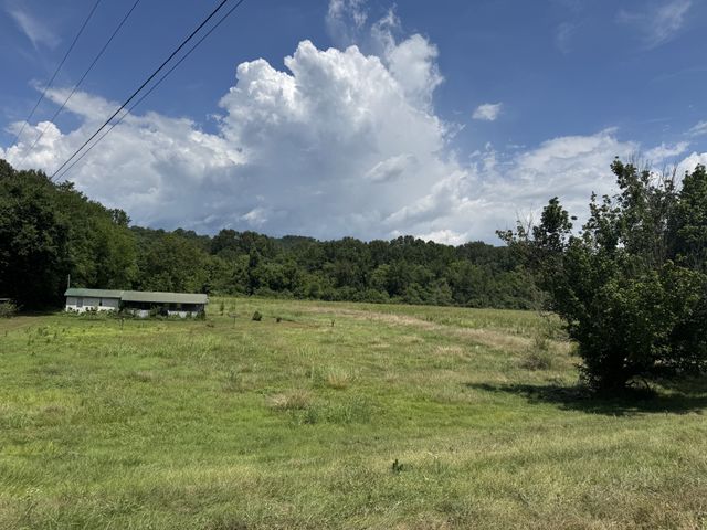 3473 N Grundy Quarles Hwy, Gainesboro, TN 38562