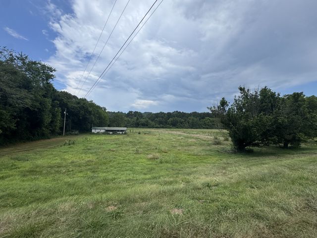 3473 N Grundy Quarles Hwy, Gainesboro, TN 38562