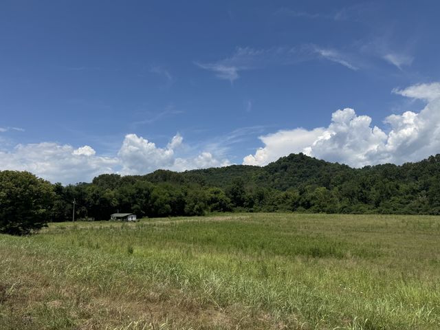 3473 N Grundy Quarles Hwy, Gainesboro, TN 38562