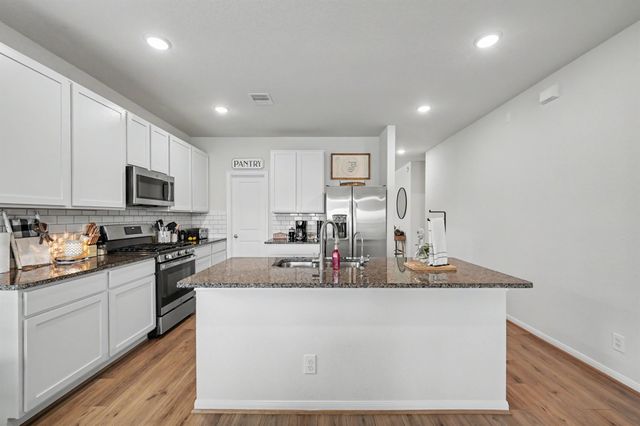 1118 Bending Trail Drive, Tomball, TX 77375
